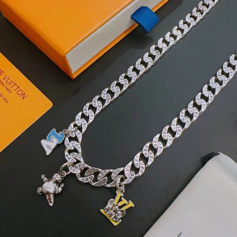 Resilient LX Necklaces 310576