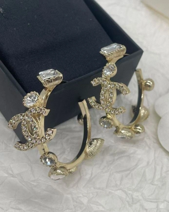 Lightweight Chxnxl Earrings 288670