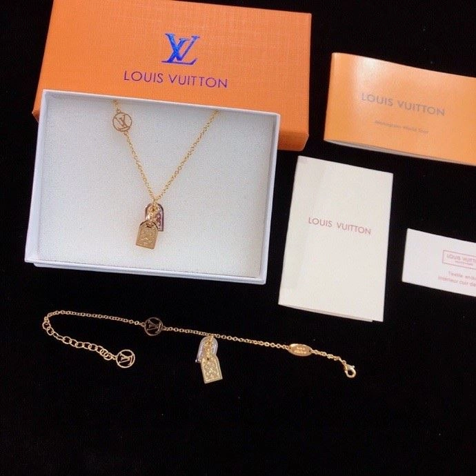 Versatile LX Necklaces 310593