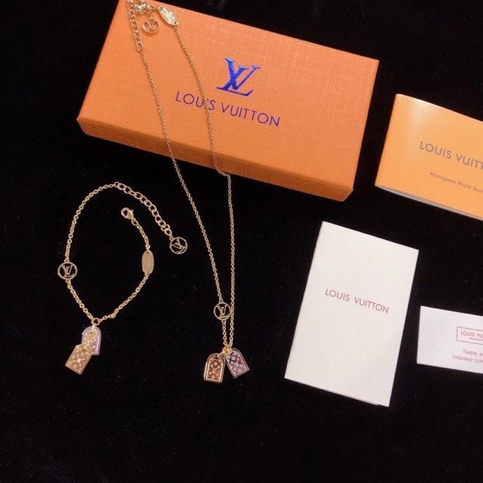 Versatile LX Necklaces 310593