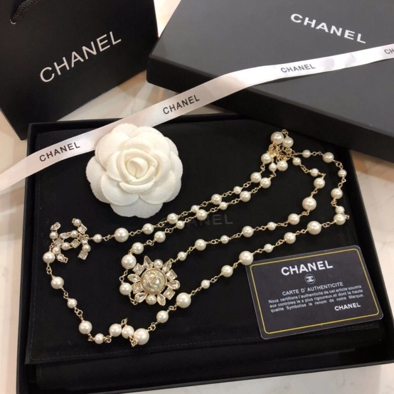 Breathable Chxnxl Necklaces 288103