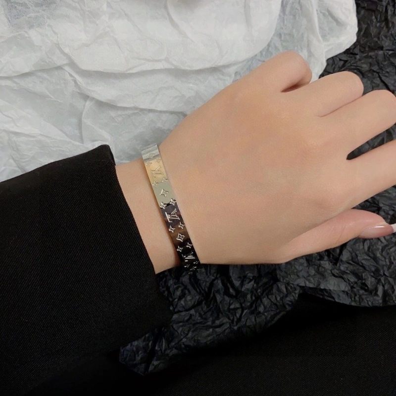 Unique LX Bracelets 311113