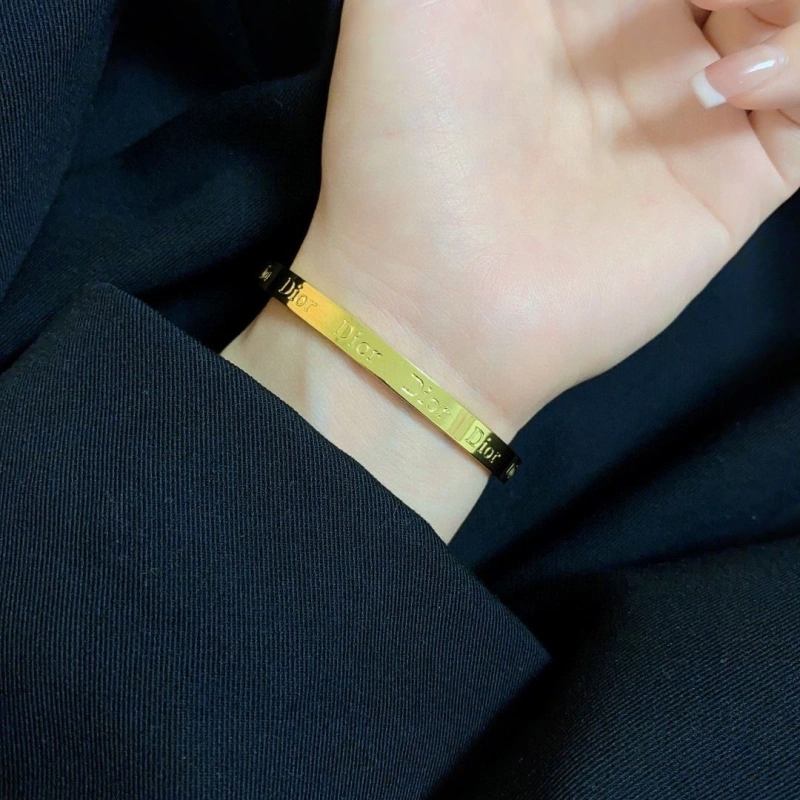 Christian Dxxr Bracelets Fashionable 294987