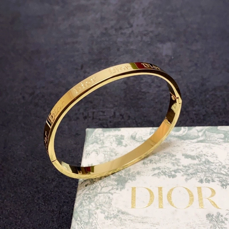 Christian Dxxr Bracelets Fashionable 294987