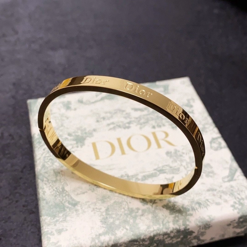 Christian Dxxr Bracelets Fashionable 294987