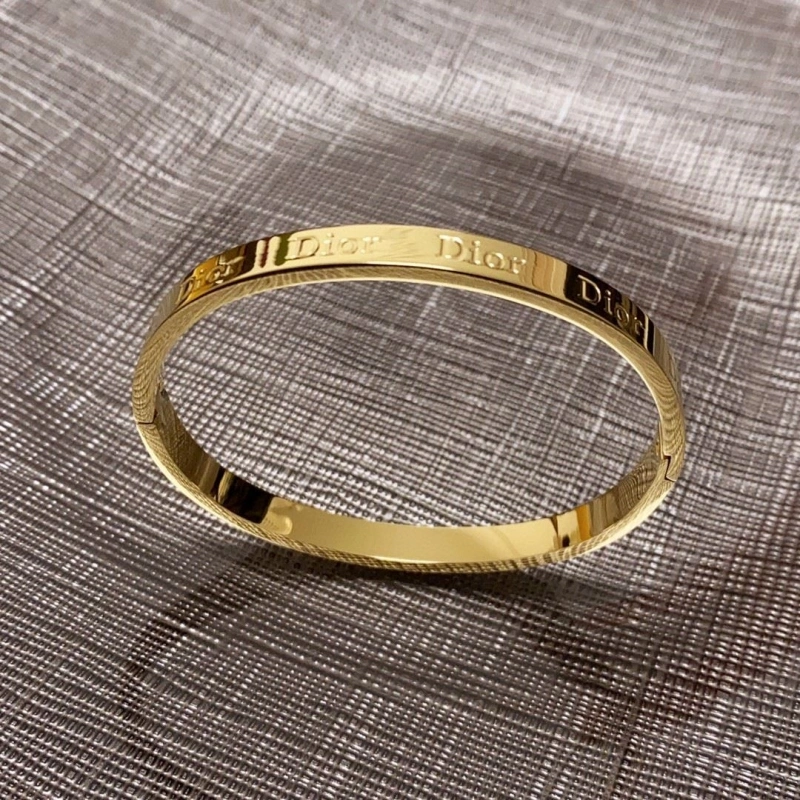 Christian Dxxr Bracelets Fashionable 294987