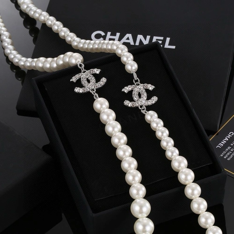 Minimalist Chxnxl Necklaces 288097