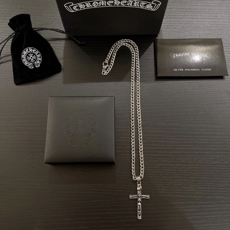 UrbanStyle Chrxmx Hxxrts Necklaces 299405