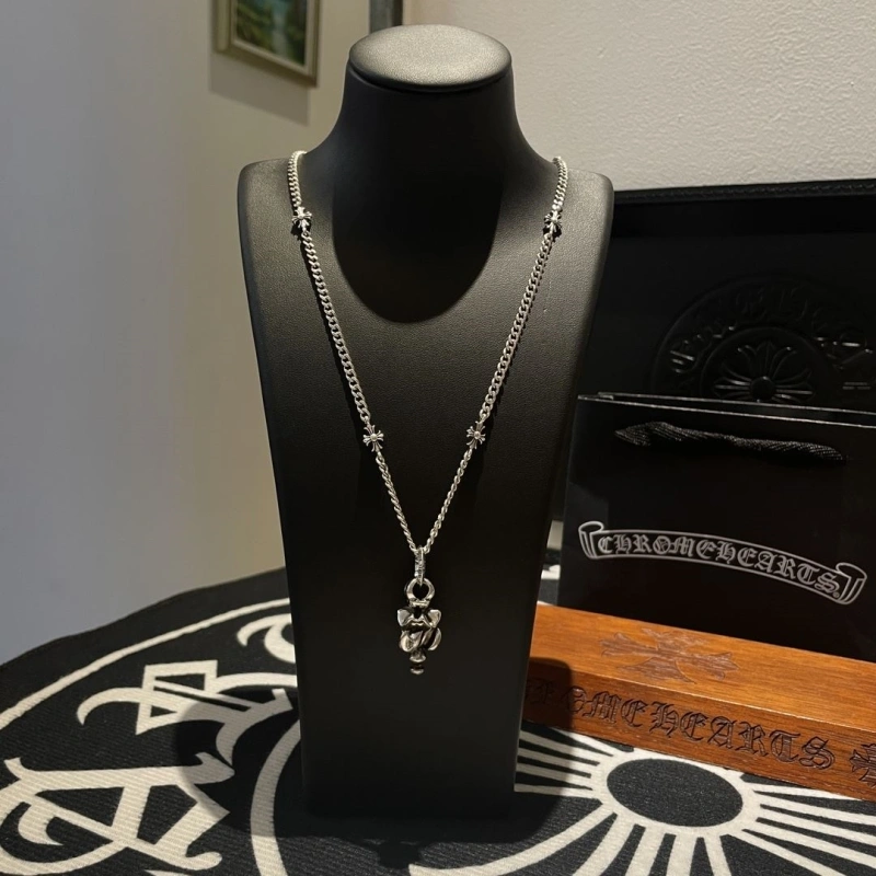 Elegant Chrxmx Hxxrts Necklaces 299399
