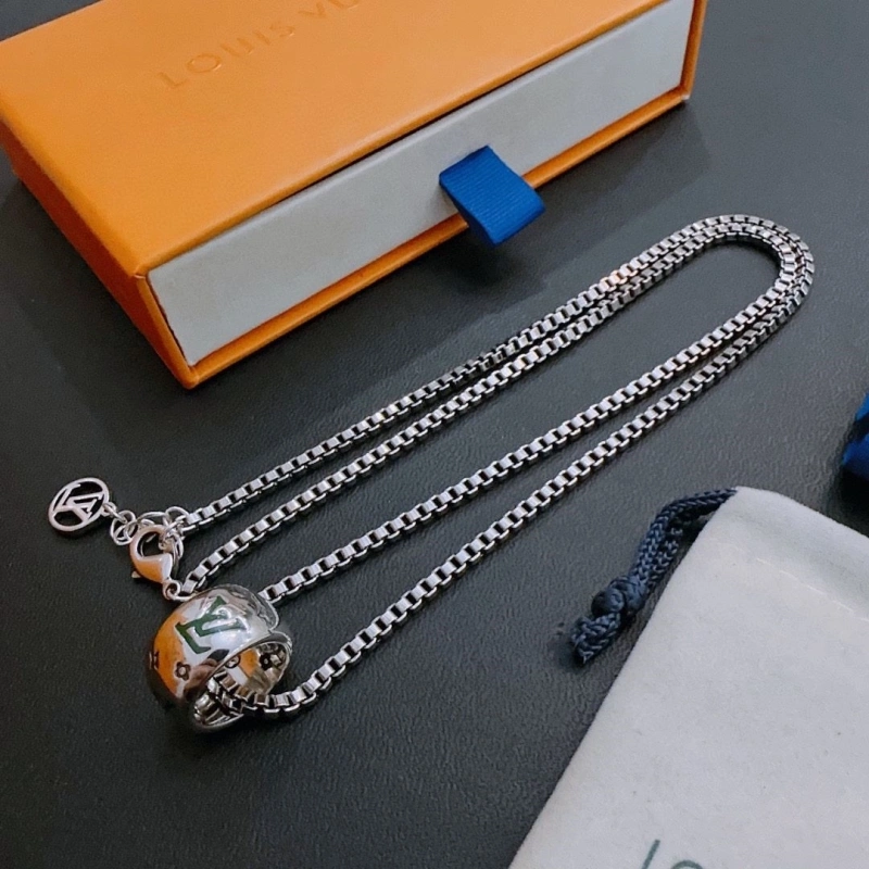 Trendsetting LX Necklaces 310563