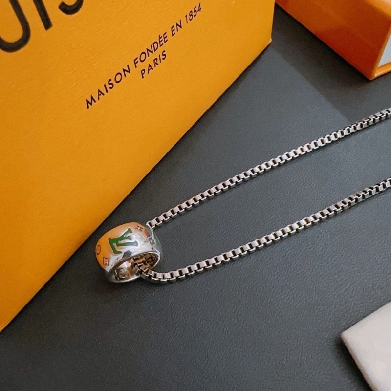 Trendsetting LX Necklaces 310563