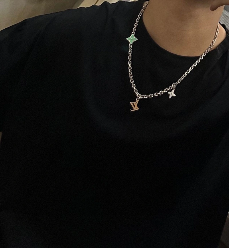 Bold LX Necklaces 310557