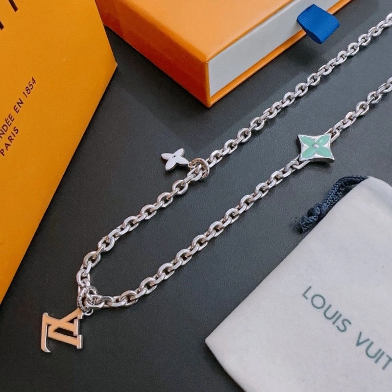 Bold LX Necklaces 310557