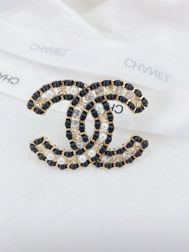 Classic Chxnxl Brooches 289228