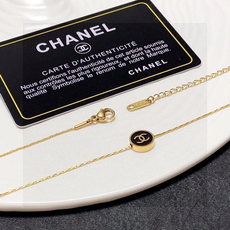 Bright Chxnxl Necklaces 288085