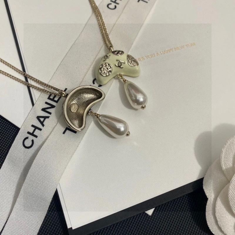 Affordable Chxnxl Necklaces 288077