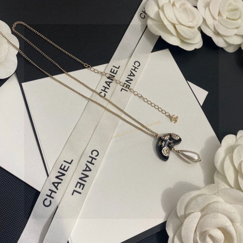 Affordable Chxnxl Necklaces 288077