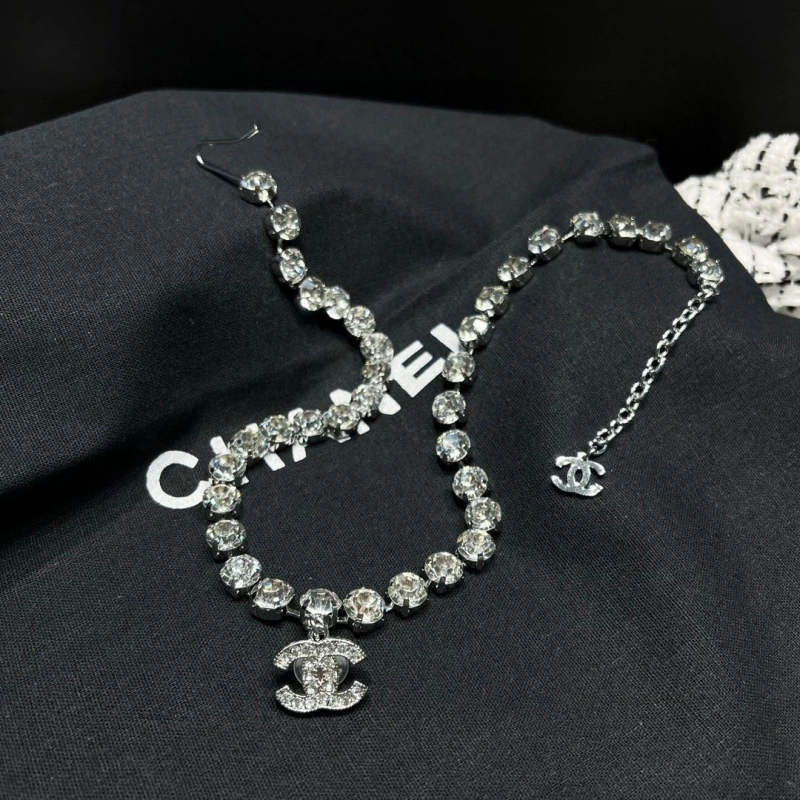 HighQuality Chxnxl Necklaces 288078