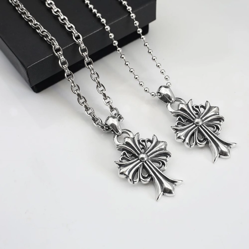 Resilient Chrxmx Hxxrts Necklaces 299401
