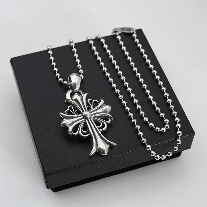 Resilient Chrxmx Hxxrts Necklaces 299401