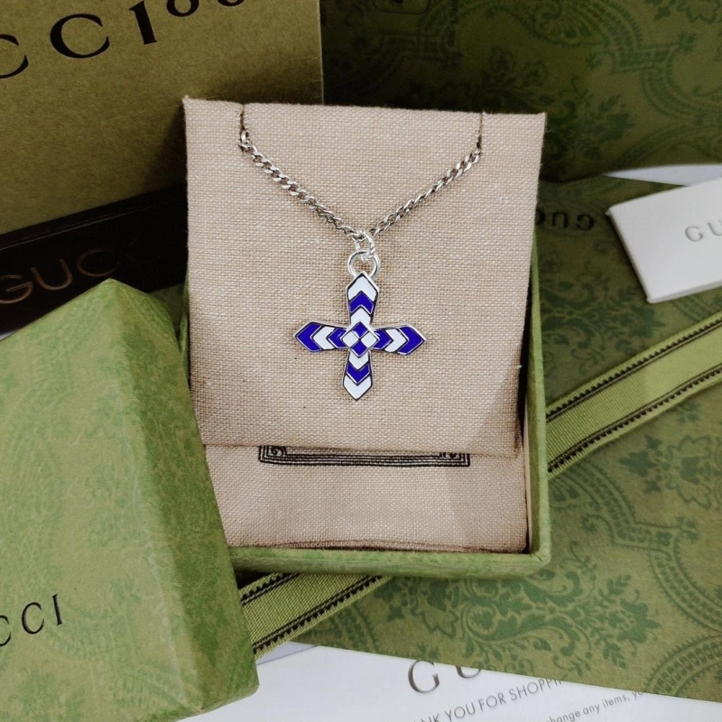 EyeCatching Gxccx Necklaces 304858