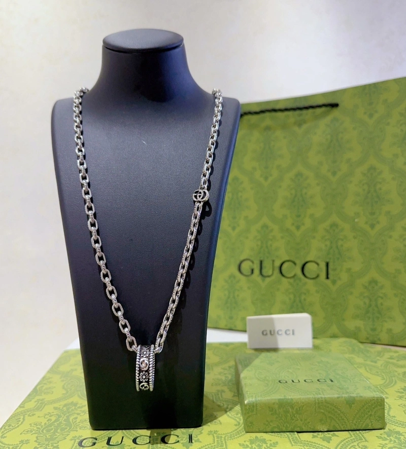 Vibrant Gxccx Necklaces 304853