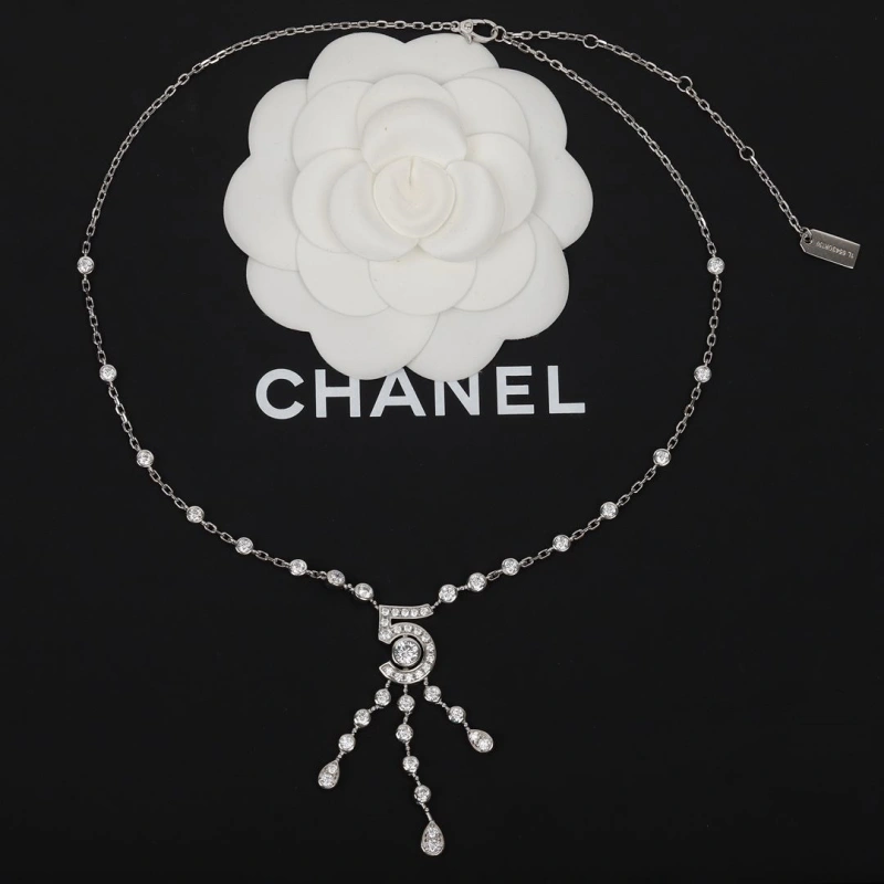 Classic Chxnxl Necklaces 288072