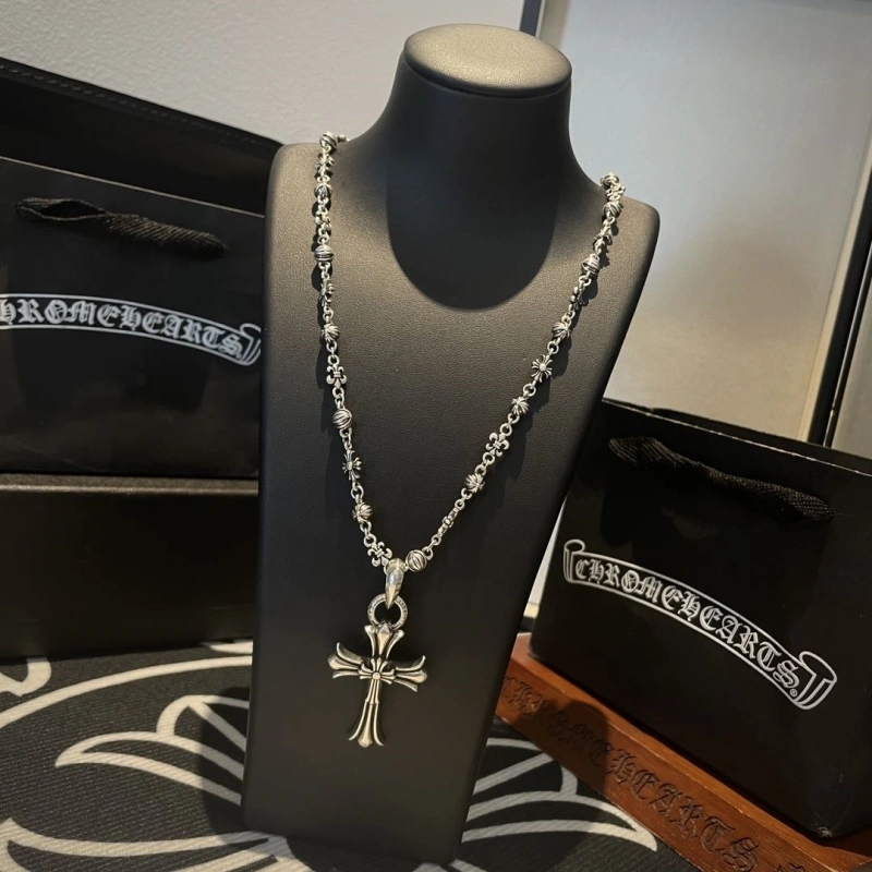 Chrxmx Hxxrts Necklaces Refined 299394