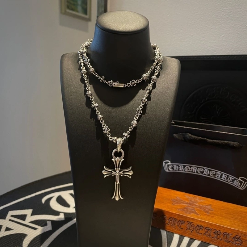 Chrxmx Hxxrts Necklaces Refined 299394
