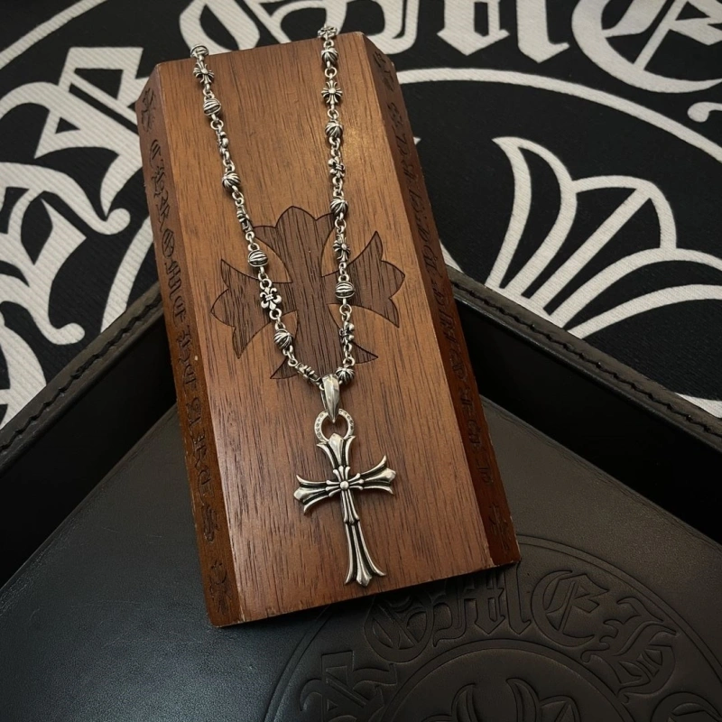 Chrxmx Hxxrts Necklaces Refined 299394