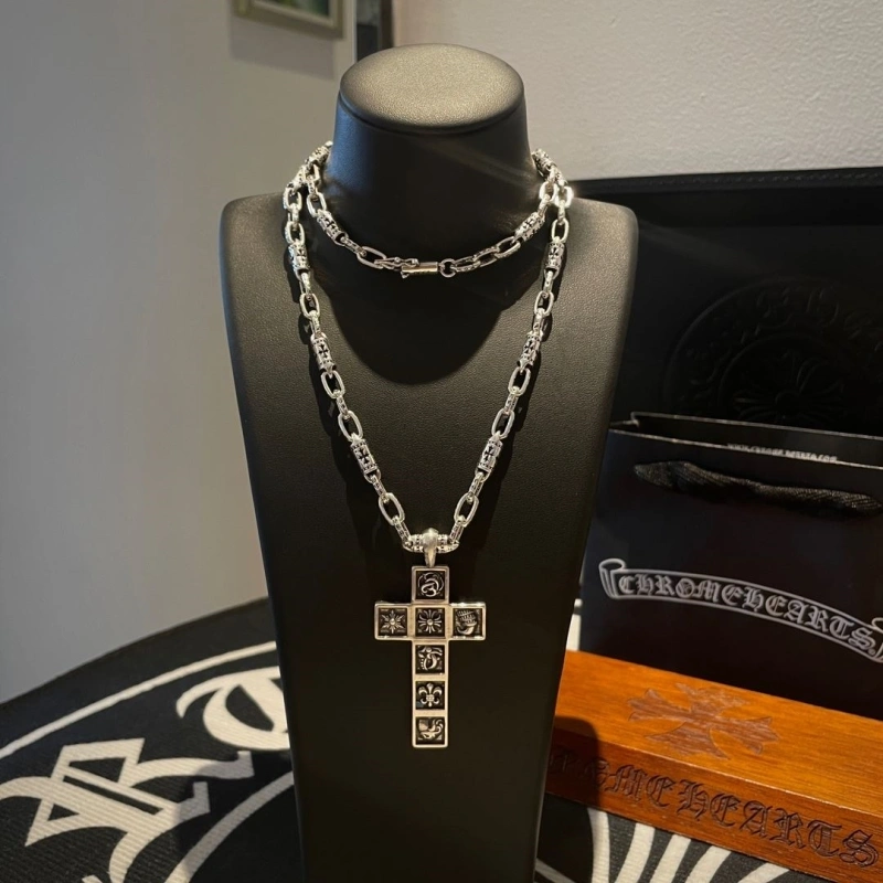 Fashionable Chrxmx Hxxrts Necklaces 299385