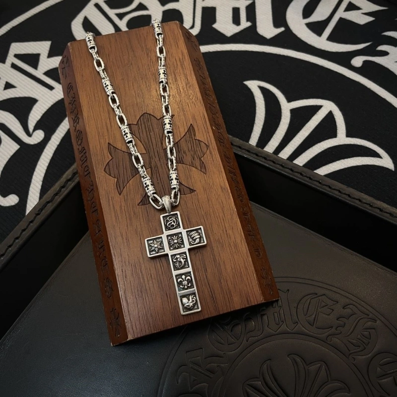 Fashionable Chrxmx Hxxrts Necklaces 299385