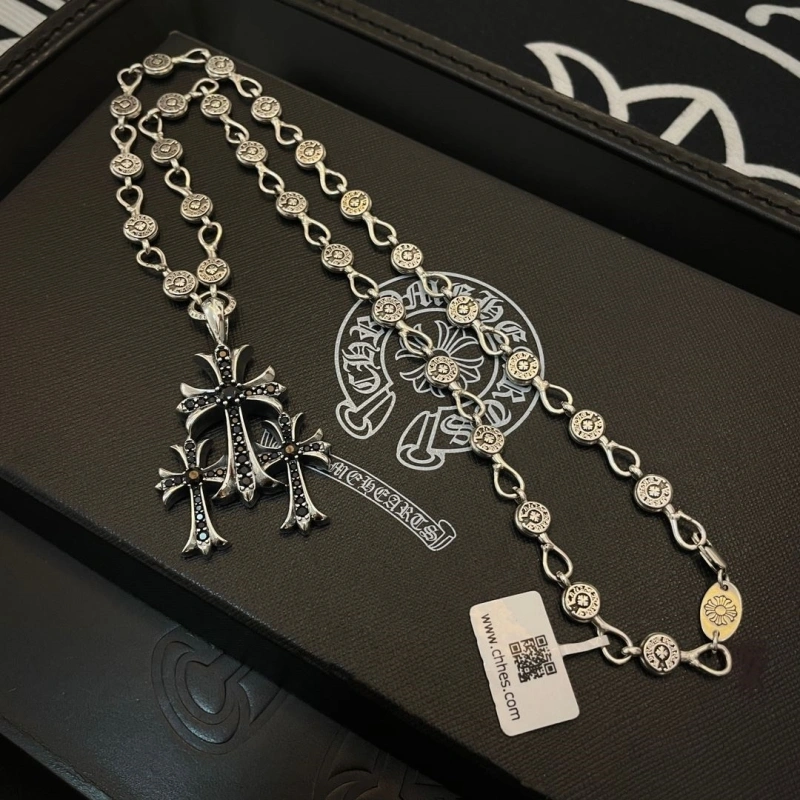 GoodFit Chrxmx Hxxrts Necklaces 299384