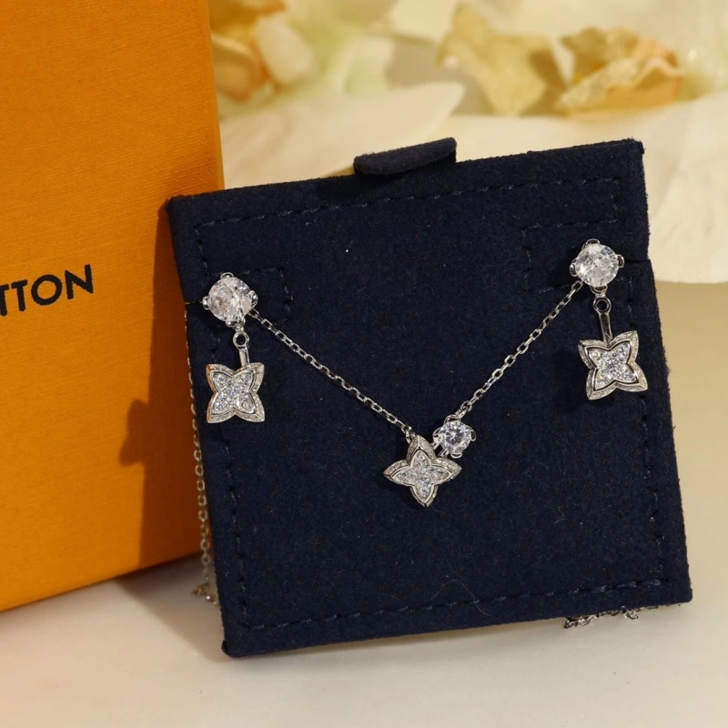LX Necklaces Refined 310556