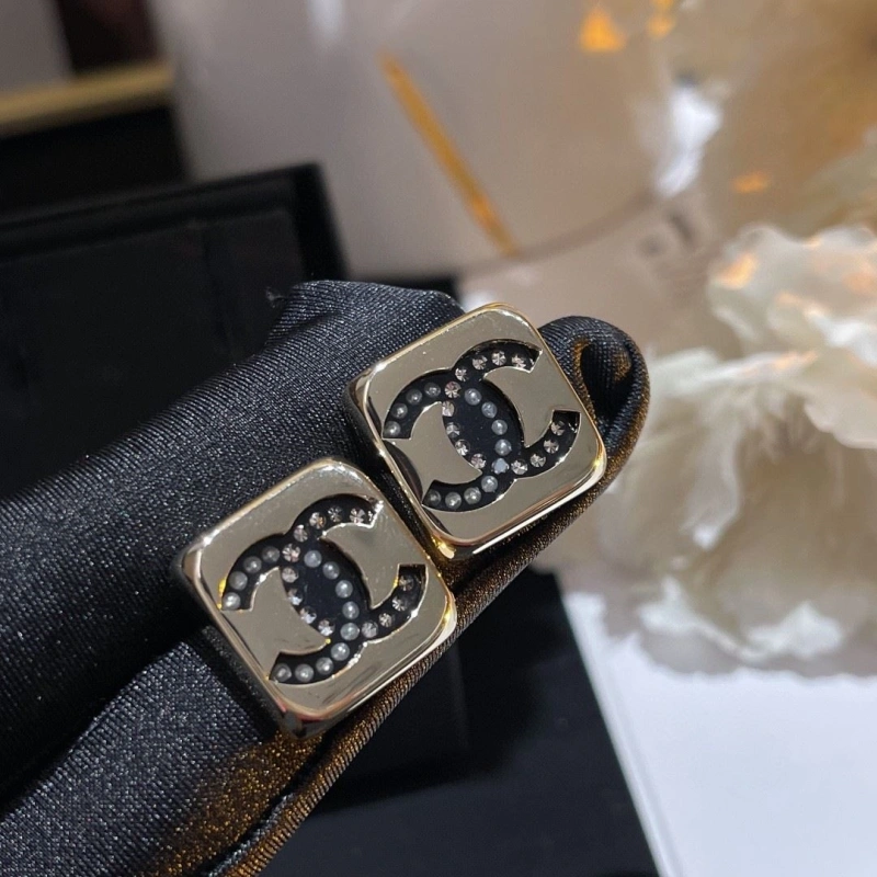 Chxnxl Earrings Functional 288627
