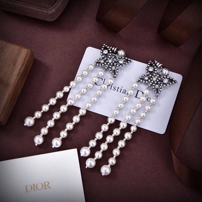Christian Dxxr Earrings ModernLook 294797