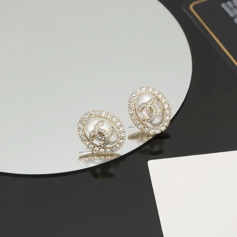 Breathable Chxnxl Earrings 288593