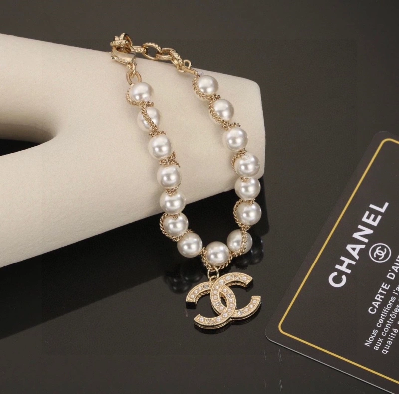 Versatile Chxnxl Necklaces 288059