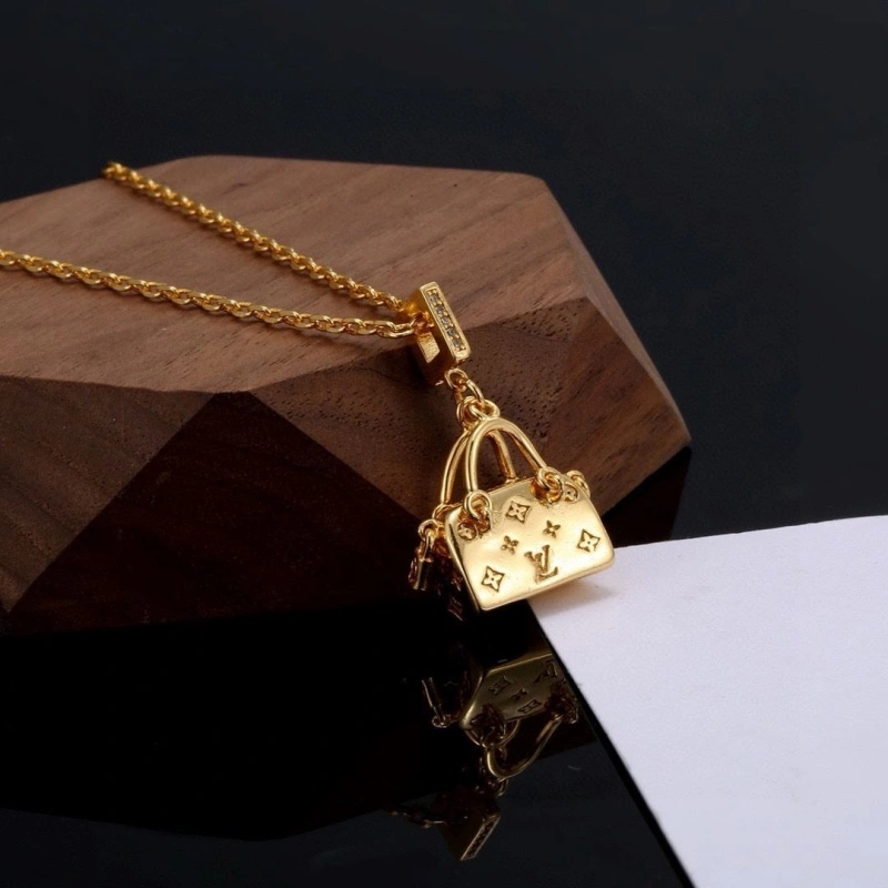 Classic LX Necklaces 310550