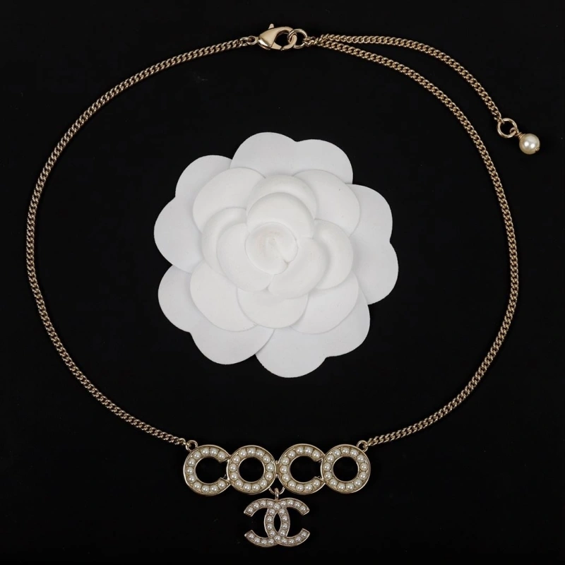 Breathable Chxnxl Necklaces 288062