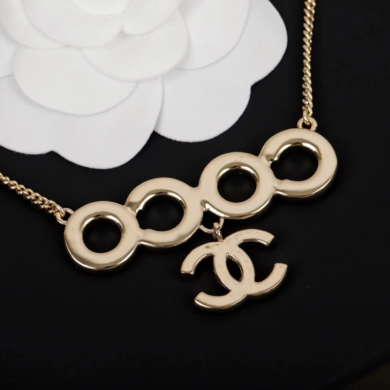 Breathable Chxnxl Necklaces 288062