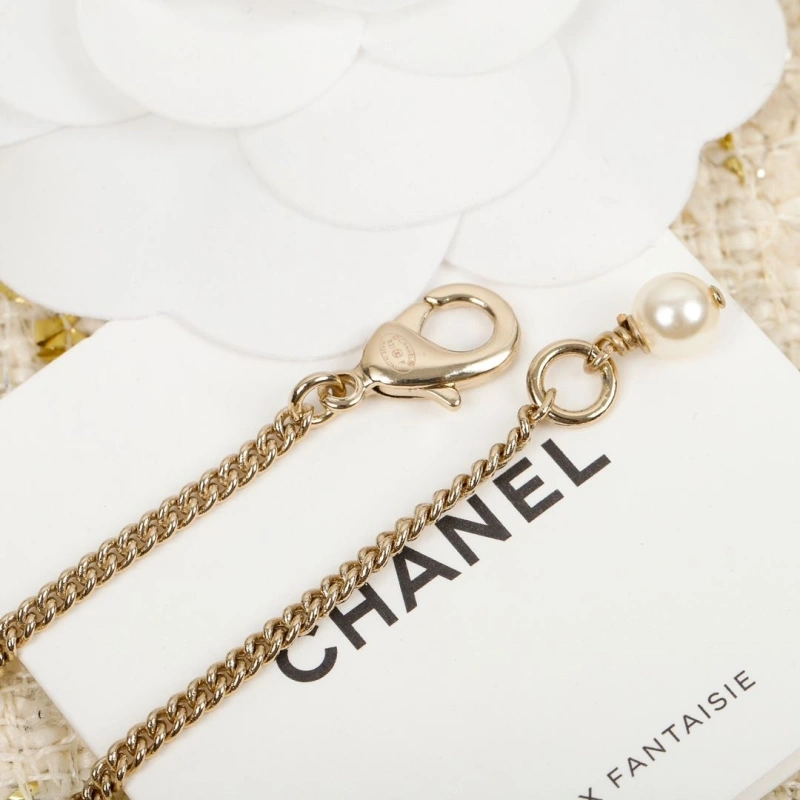 Breathable Chxnxl Necklaces 288062