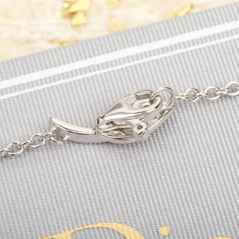 Christian Dxxr Necklaces Lightweight 294680