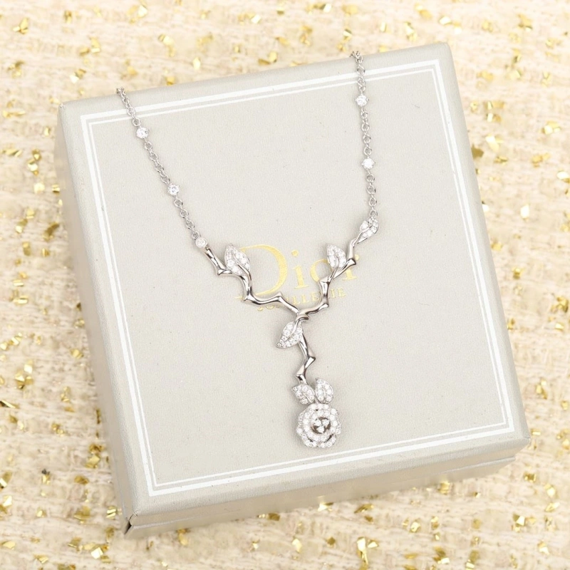 Christian Dxxr Necklaces Lightweight 294680