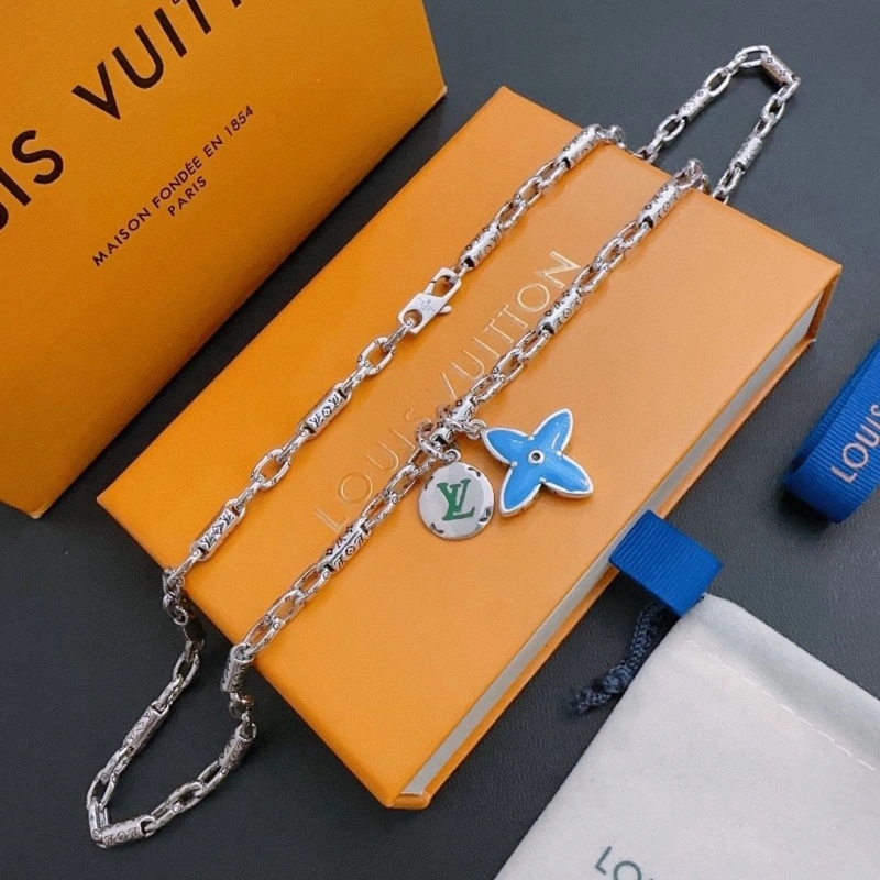 LX Necklaces Functional 310535