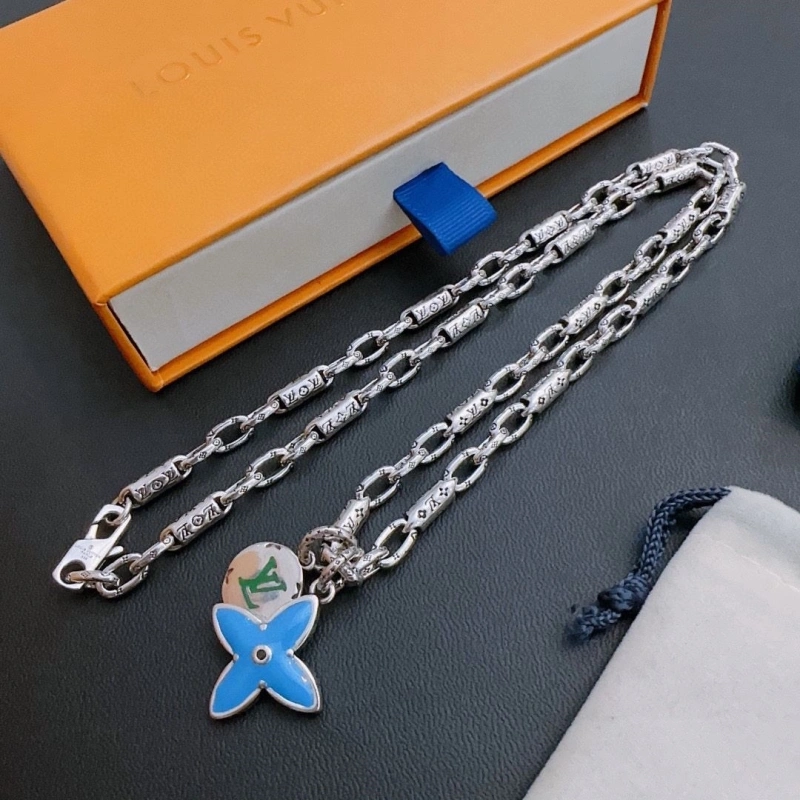 LX Necklaces Functional 310535