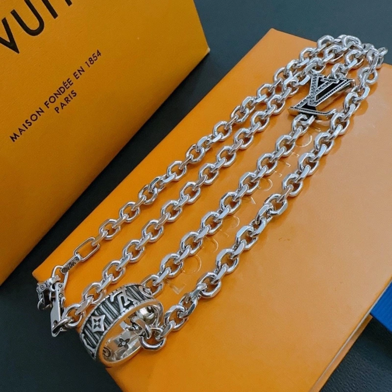 Durable LX Necklaces 310525