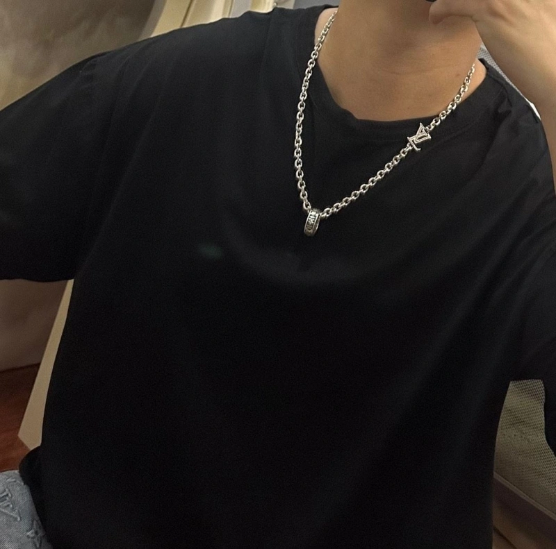 Durable LX Necklaces 310525