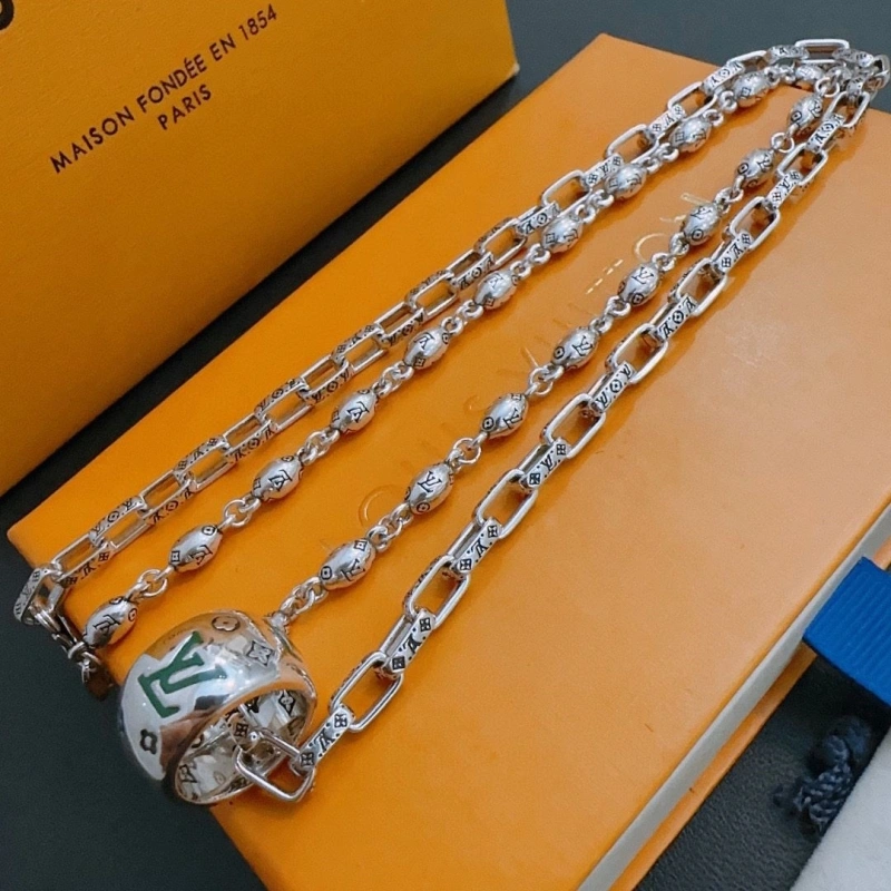 Refined LX Necklaces 310530