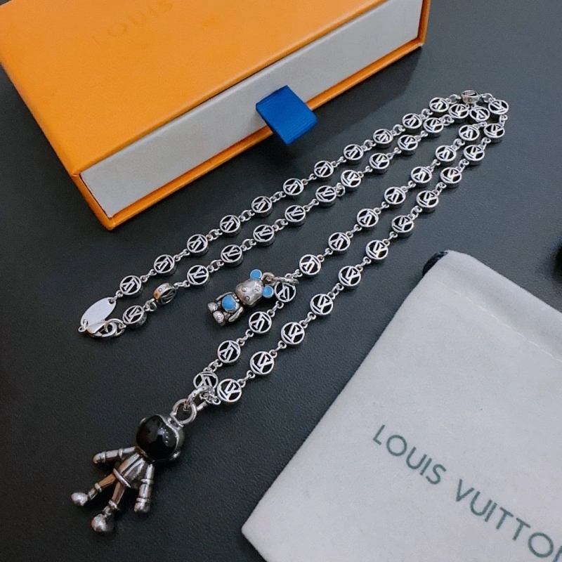 Practical LX Necklaces 310540
